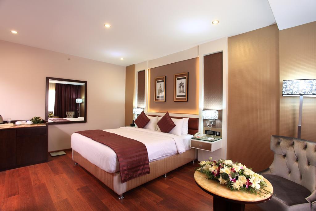 The Pgs Vedanta Kochi Quarto foto