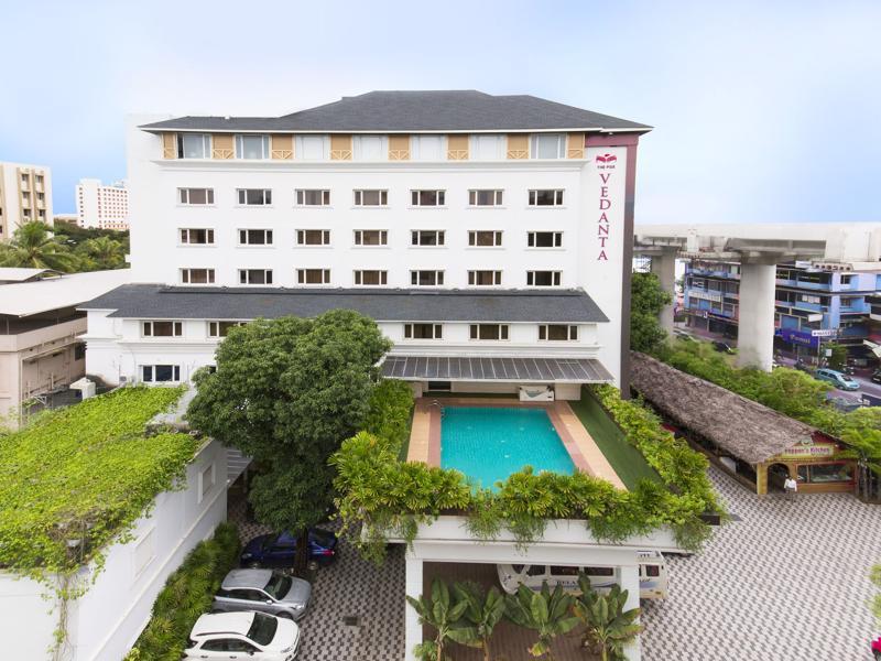 The Pgs Vedanta Kochi Exterior foto